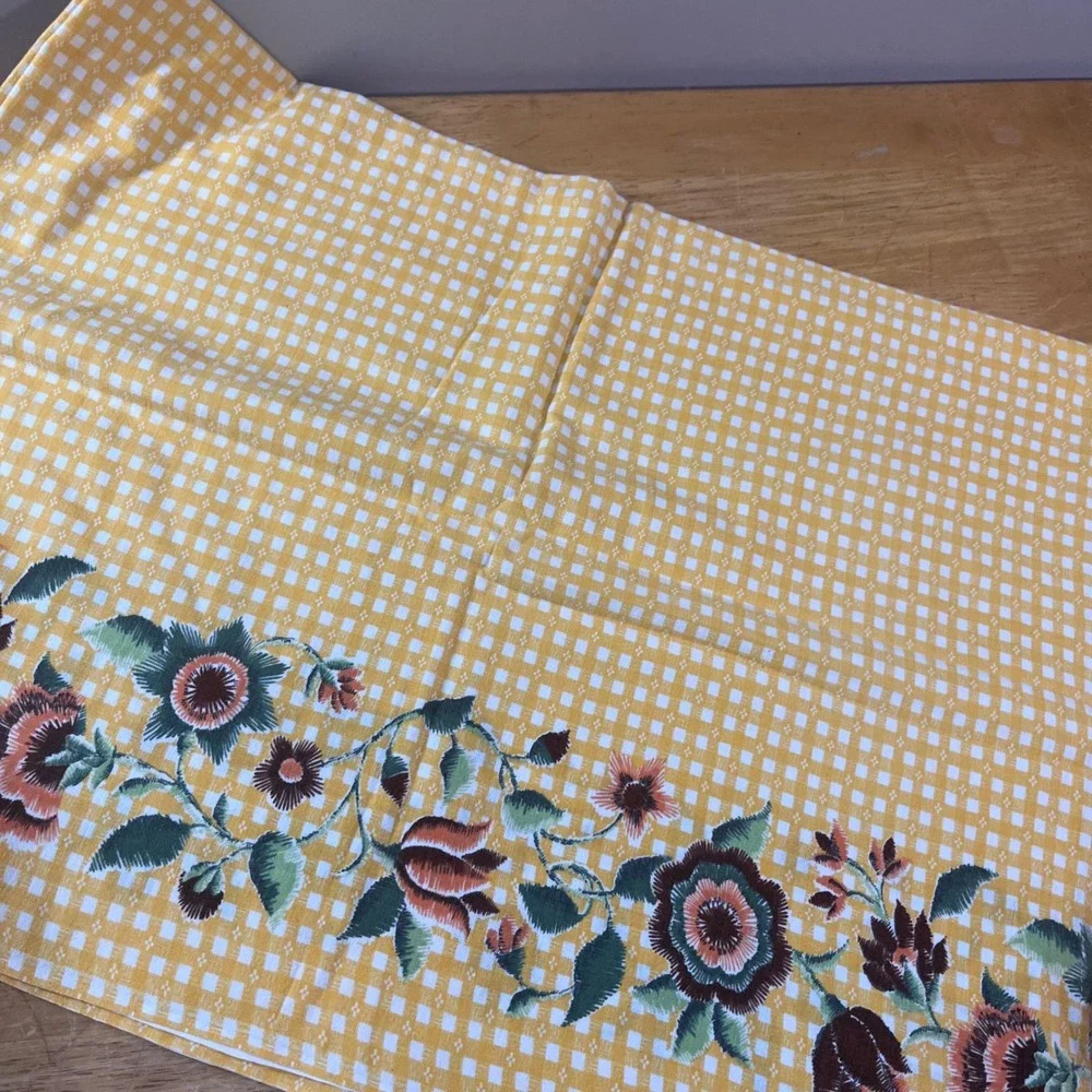 N/A vibrant yellow